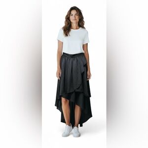BCBGENERATION BLACK MAXI SKIRT